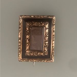 Georgian Era “Mourning” Brooch…with hair